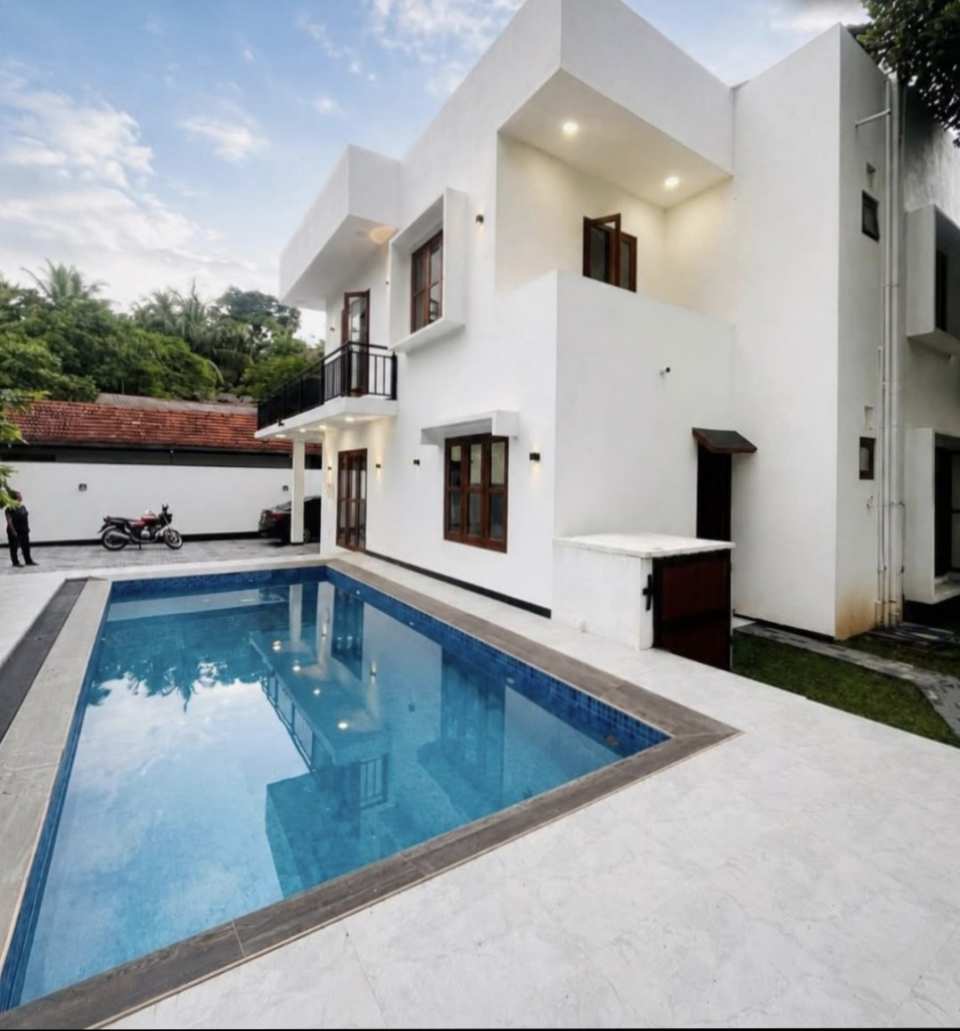 🏡✨ BRAND NEW LUXURY TWO-STOREY HOUSE WITH ROOFTOP & LARGE SWIMMING POOL! ✨🏊‍♂️