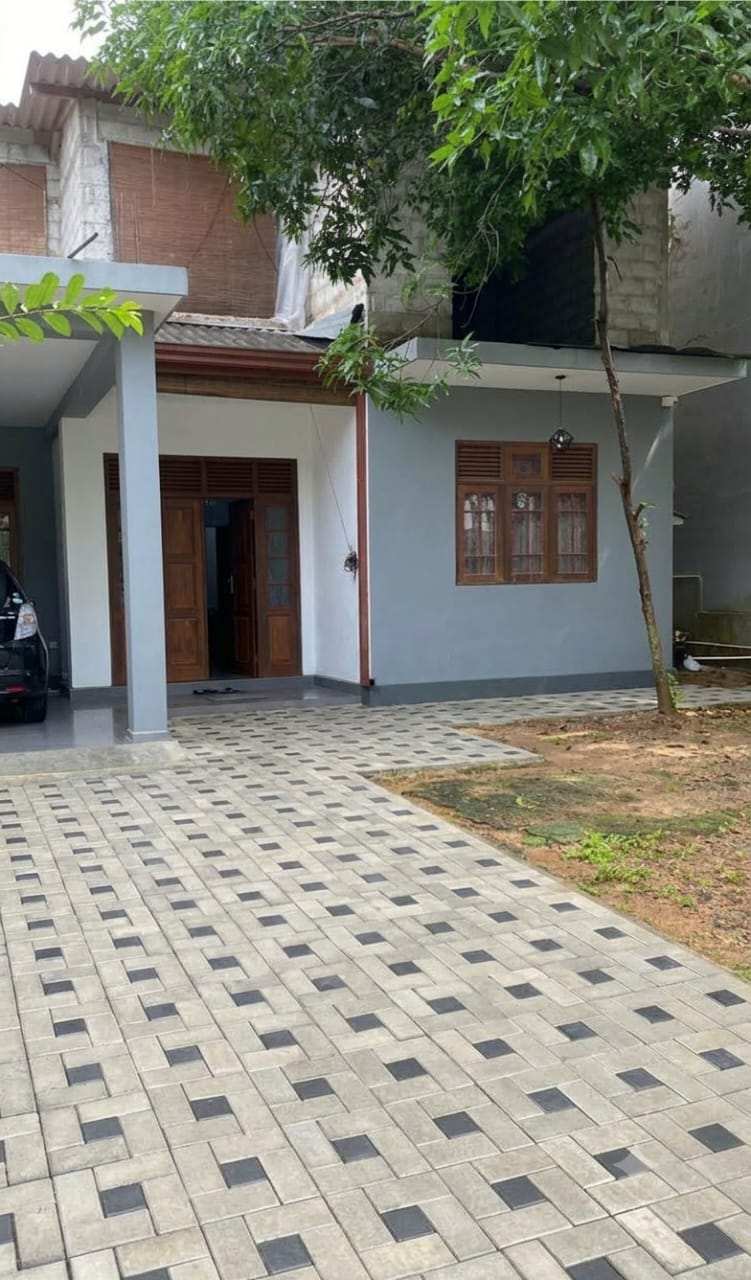 A Valuable Two-Storey House for Sale in Homagama