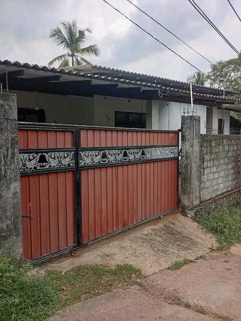 2 Bedroom House For Sale in Kandana
